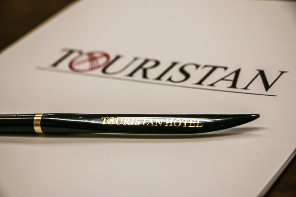 Tourasia Hotel Bisjkek Eksteriør billede