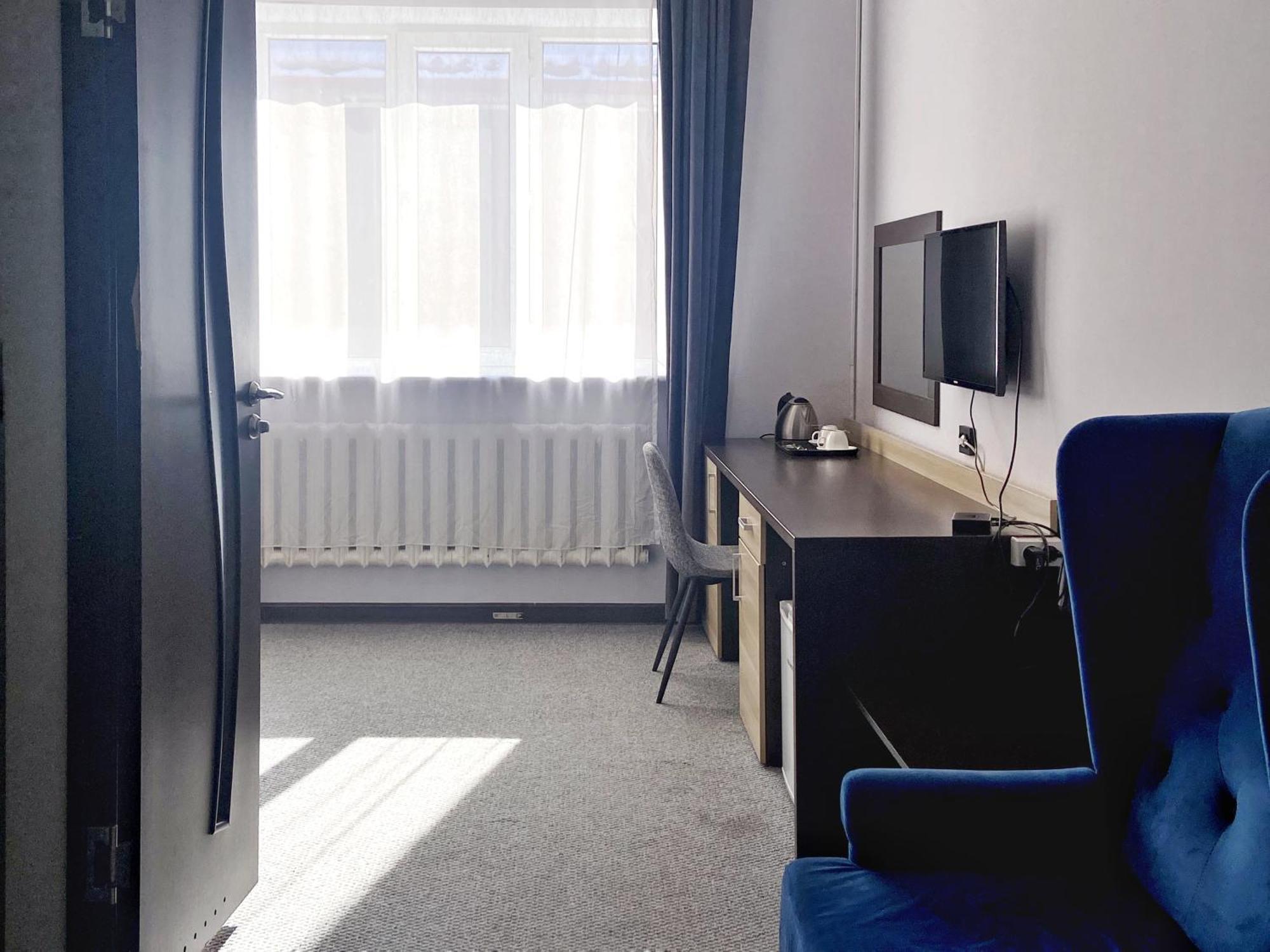 Tourasia Hotel Bisjkek Eksteriør billede
