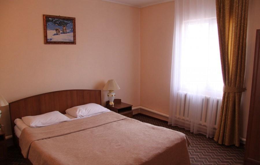 Tourasia Hotel Bisjkek Eksteriør billede