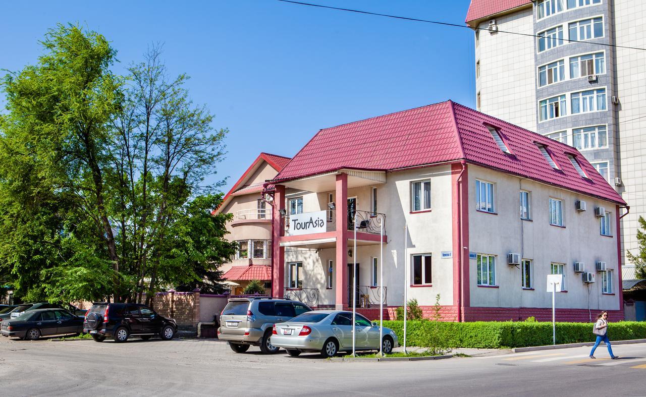 Tourasia Hotel Bisjkek Eksteriør billede
